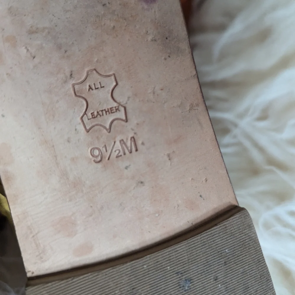 Tory Burch Golden Woven Huarache Sandals - Picture 9 of 9